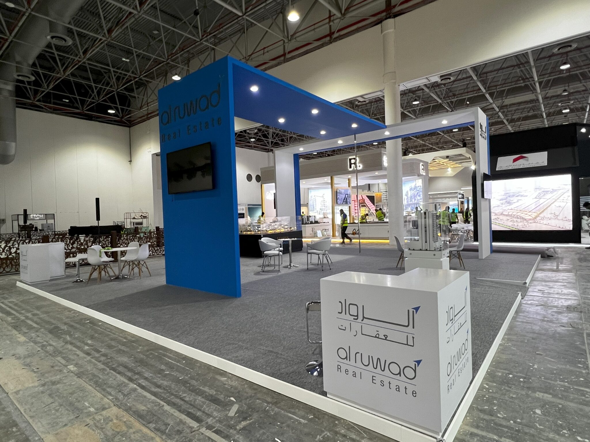 Exhibition solutions showcasing custom-built stands, branded displays, modular setups, and large format graphics for trade shows and events in UAE.
